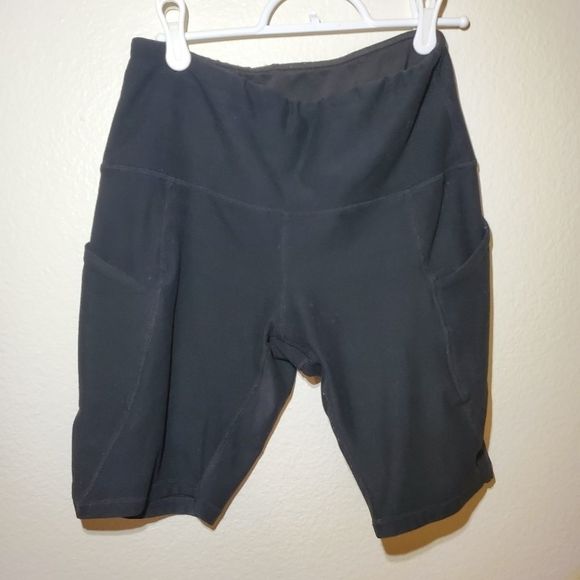 Bike shorts small - Picture 2 of 9